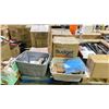 Image 1 : PALLET OF ASSORTED ITEMS INCLUDING; TOOL BELT, PAINT SUPPLY & MORE