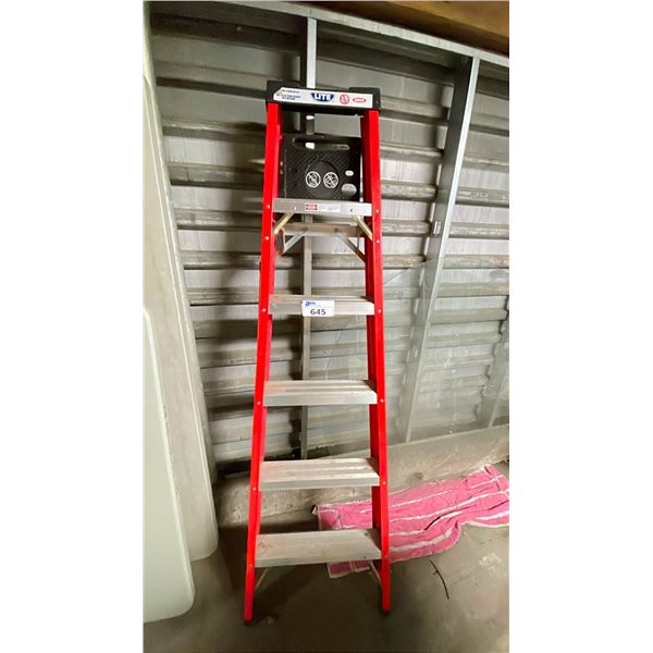 LITE 6' LADDER