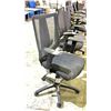 Image 2 : MESH BACK ROLLING OFFICE CHAIR