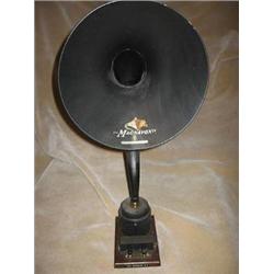 Magnavox horn speaker model R3, good driver