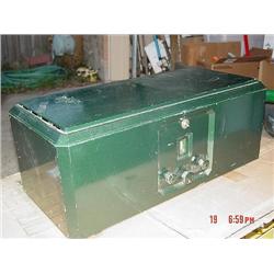 EverReady Radio, original green finish, early electric, rare