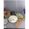 Image 3 : Vintage Home Décor Lot. Various Items