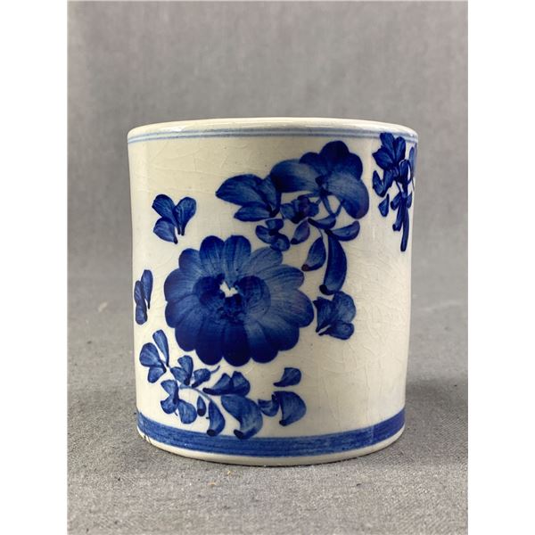 Vintage 3.5" H Blue & White Asian Floral Design Ceramic Pot
