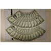 Image 1 : 25-1977 US $1 STAR NOTES WITH CONSECUTIVE SERIALS