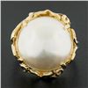 Image 2 : Vintage 14K Yellow Gold Large 14.8mm Mabe Pearl Open Work w/ Grooved Band Ring