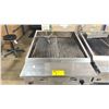 Image 4 : VULCAN 24" STAINLESS STEEL COMMERCIAL GAS CHAR BROILER WITH A ENVIRO TECH STAINLESS STEEL 2 DRAWER