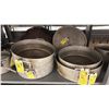 Image 2 : SHELF OF ASSORTED SIZED COMMERCIAL COOKING POTS/LIDS