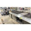 Image 2 : QUEST 66" 8 BURNER STAINLESS STEEL COMMERCIAL NATURAL GAS MOBILE COOK TOP CONVECTION OVEN WITH