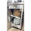 Image 2 : STAINLESS STEEL MOBILE COMMERCIAL ELECTRIC SINGLE DOOR WARMING CABINET 17"W X 28"D X 34.5"H