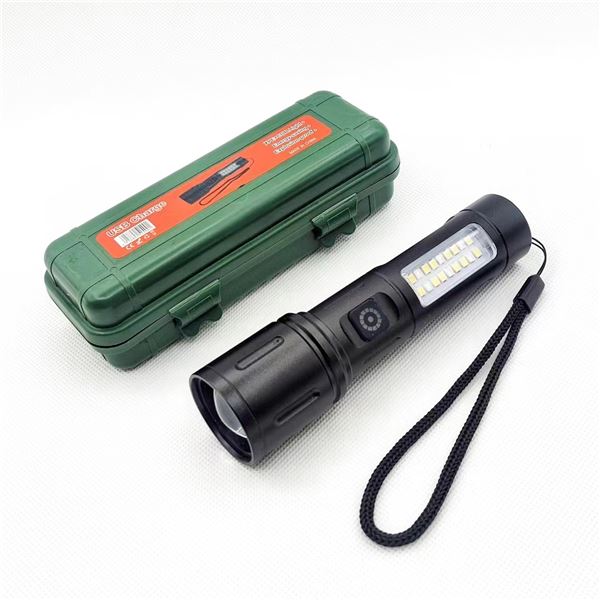 MULTIFUNCTION STRONG WHITE LED FLASHLIGHT W/ZOOM