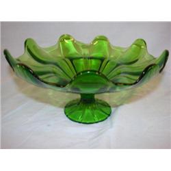 Green compote with ruffled edging