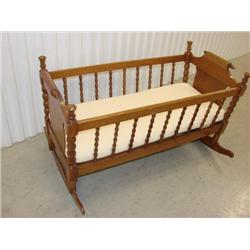 Wonderful wood cradle