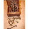Image 1 : Lg. amount of old skeleton keys in wooden box