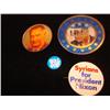 Image 1 : Campaign buttons-L.Johnson, Nixon