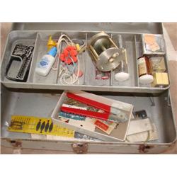 Metal tackle box, inclds.Southbend No.1200 reel
