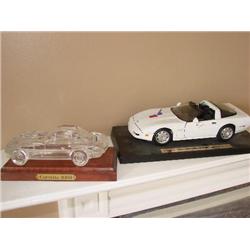 2 Corvettes, diecast & crystal