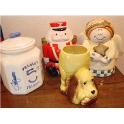 4 cookie jars