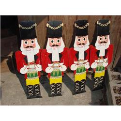 4 Wood Tin Soldiers