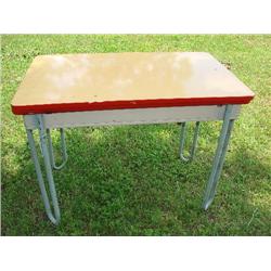 Draw leaf enamel top table