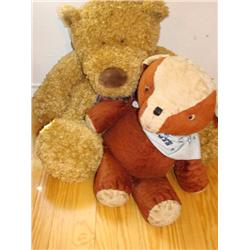 2 HUGE stuffed bears-in need of a good home!