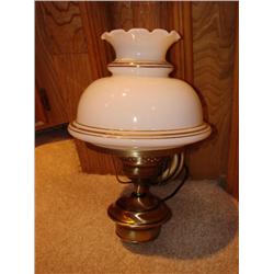 2 matching wall sconce lights