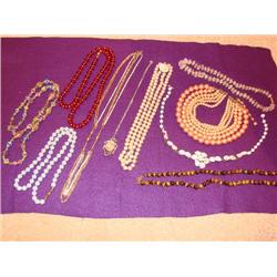 10 vintage necklaces