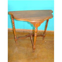 1/2 Moon Scalloped Edge Table