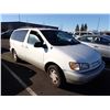Image 2 : 1999 Toyota Sienna