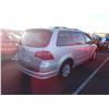 Image 3 : 2009 Volkswagen Routan