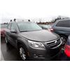 Image 2 : 2011 Volkswagen Tiguan