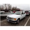 Image 1 : 1993 Mercedes-Benz 190E