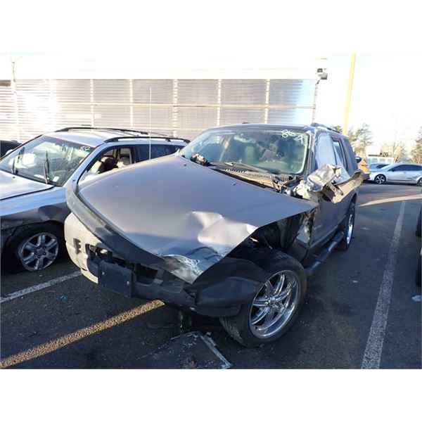 2004 Ford Explorer