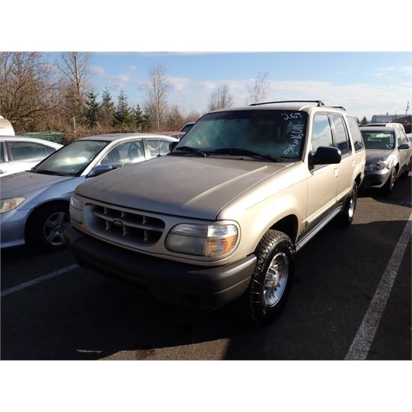 2000 Ford Explorer