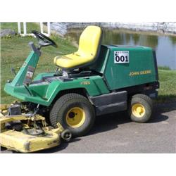 John Deere F725 Lawn Mower