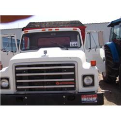 International S1900 10 Wheeler Truck