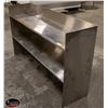 Image 2 : S/S ENCLOSED SHELVES 61" X 37" X 16"