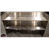 Image 3 : S/S ENCLOSED SHELVES 61" X 37" X 16"