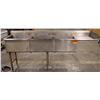 Image 1 : 3 WELL STAINLESS STEEL SINK W/ RIGHT HAND DRAIN