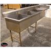 Image 2 : 3 WELL STAINLESS STEEL SINK W/ RIGHT HAND DRAIN