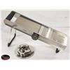 Image 1 : WINWARE MANDOLINE SLICER W/ BUILT IN BLADES &