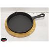 Image 1 : NEW PC MINI ROUND CAST IRON SKILLETS W/ WOOD