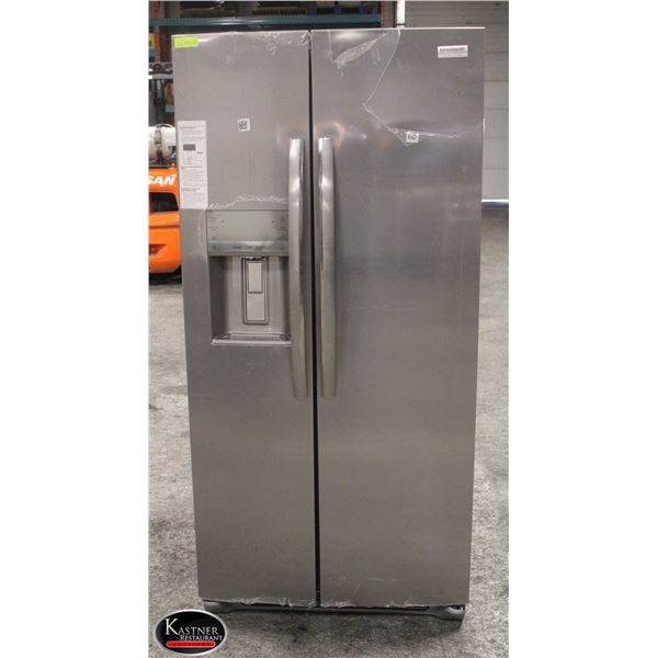 SCRATCH & DENT FRIGIDAIRE SIDE X SIDE REFRIGERATOR