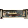 Image 1 : TITANIC IN SHADOWBOX