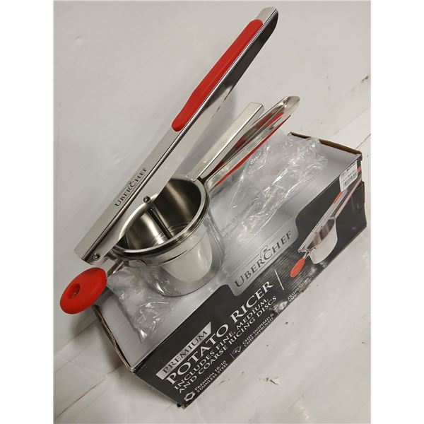 NEW UBERCHEF PREMIUM RICER W/ FINE, MEDIUM &