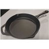 Image 1 : NEW PRE-SEASON 10" CAST IRON SKILLET / FRYING PAN