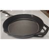 Image 3 : NEW PRE-SEASON 10" CAST IRON SKILLET / FRYING PAN