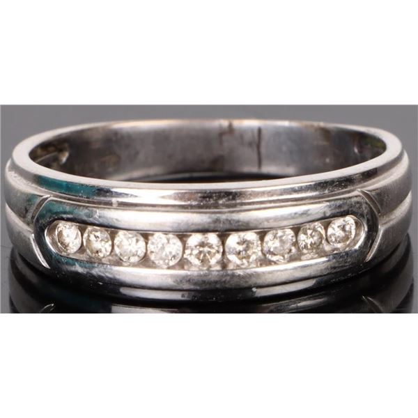 10K WHITE GOLD DIAMOND LADIES RING
