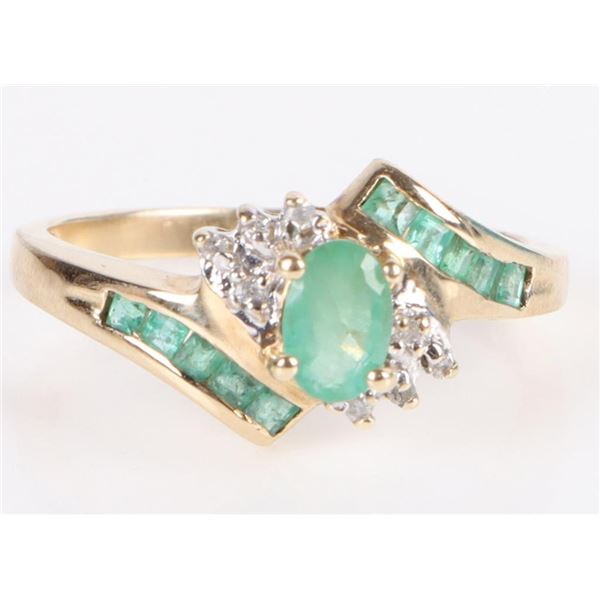 10K YELLOW GOLD DIAMOND EMERALD LADIES RING