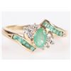 Image 1 : 10K YELLOW GOLD DIAMOND EMERALD LADIES RING
