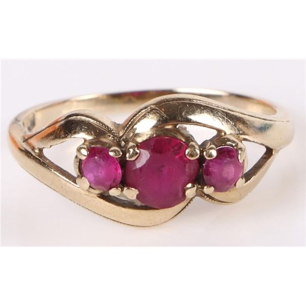 10K YELLOW GOLD RUBY LADIES RING